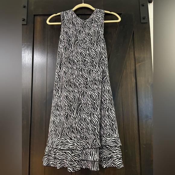 Dressbarn Black and White Zebra Pattern Dress - Picture 3 of 4